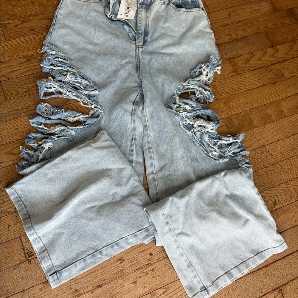 Distressed Light Blue Jeans